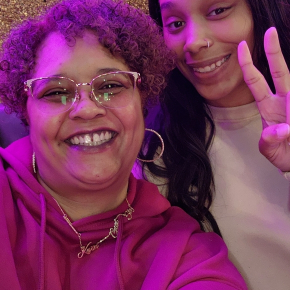 Meet your Posher, Rachel - Picture 3 of 16